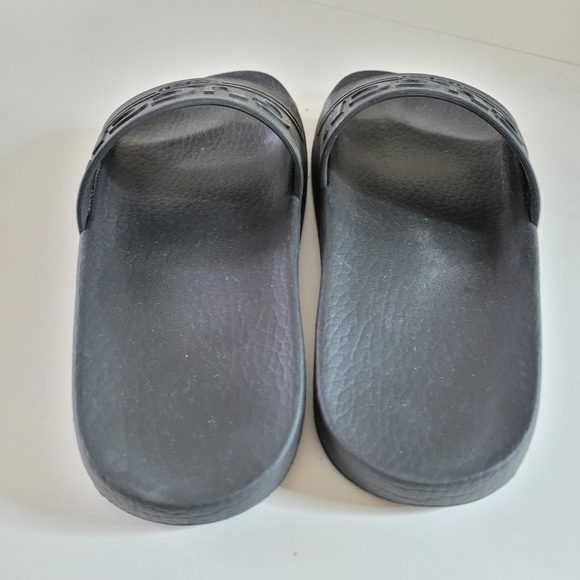 Gucci Slip-on Sandals - Picture 6 of 10